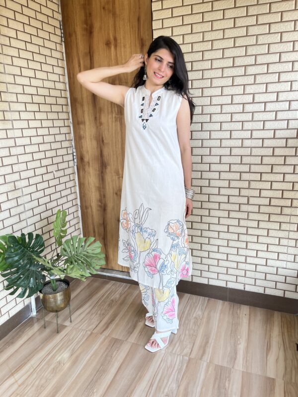 Mirror Off-White Mirror Work Kurta Set