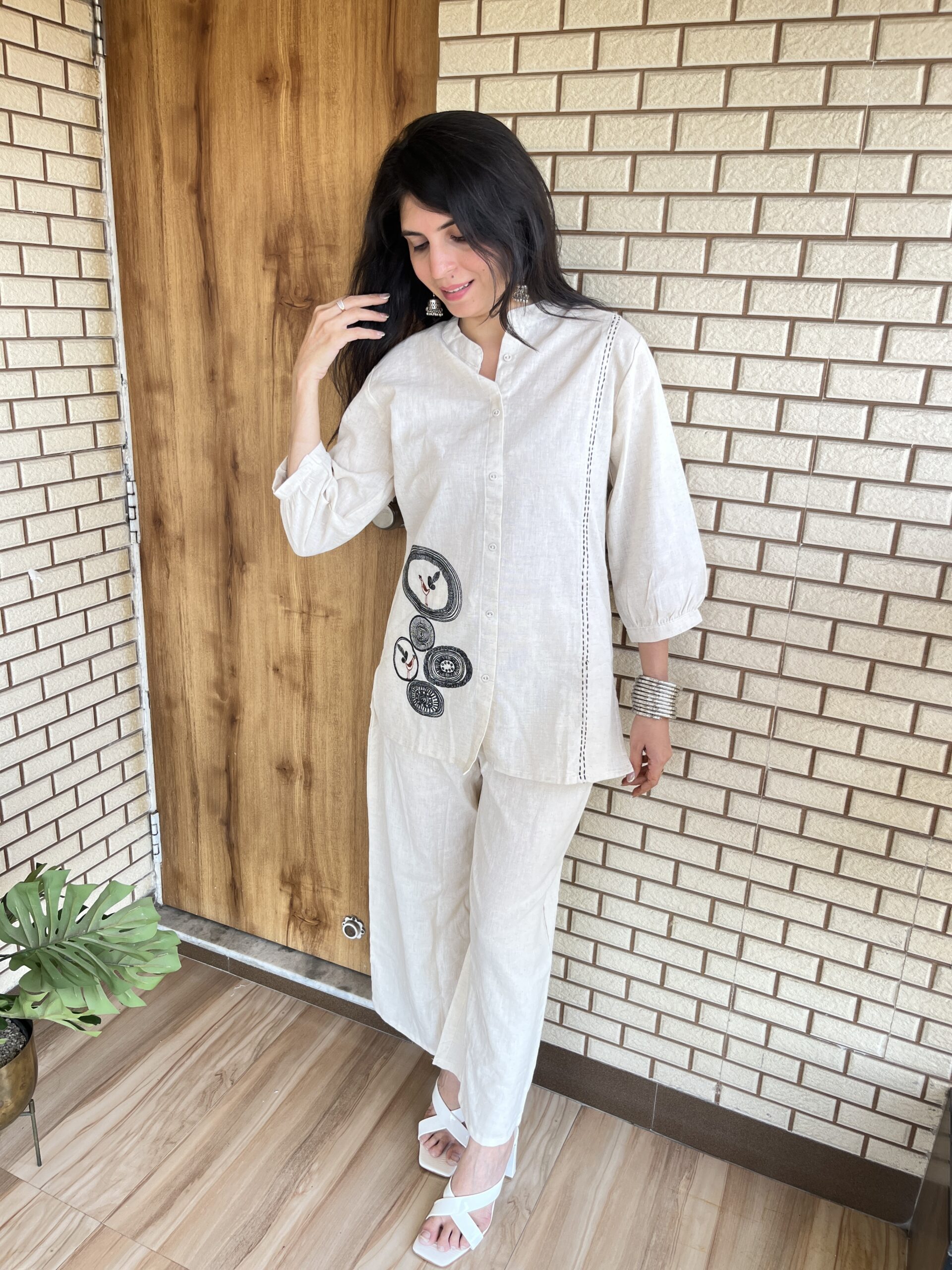 Sparrow Off-White Embroidered Cord Set - Image 8